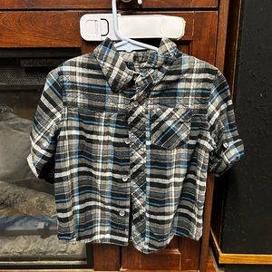 2T genuine kids Oshkosh button down shirt